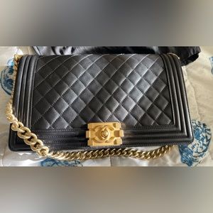 Chanel Boy Medium size 28cm